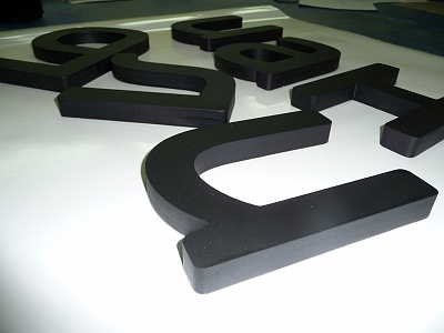 Объёмные буквы, готовые к установке светодиодов